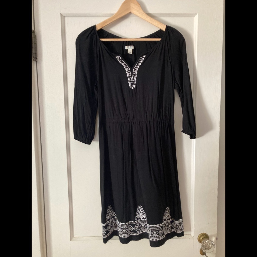 Black embroidered old navy dress size small